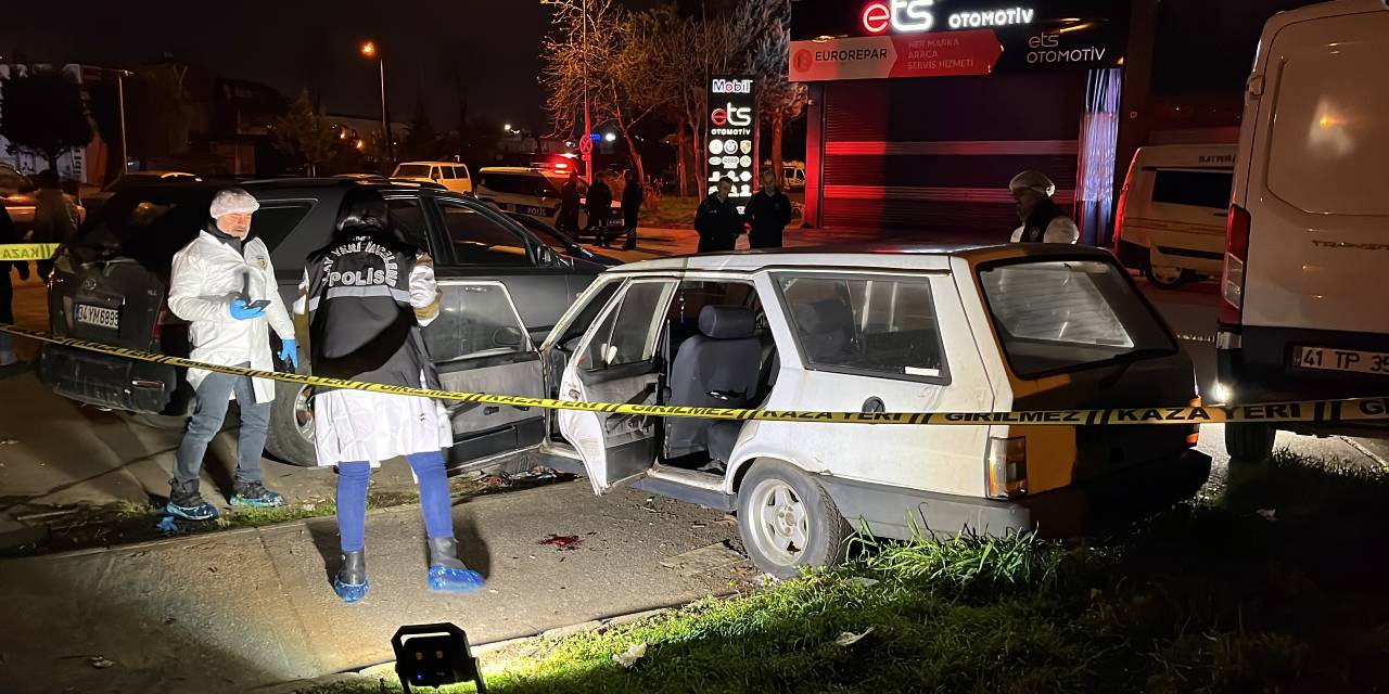 Park halindeki aracın içinde başından vurulmuş halde bulundu