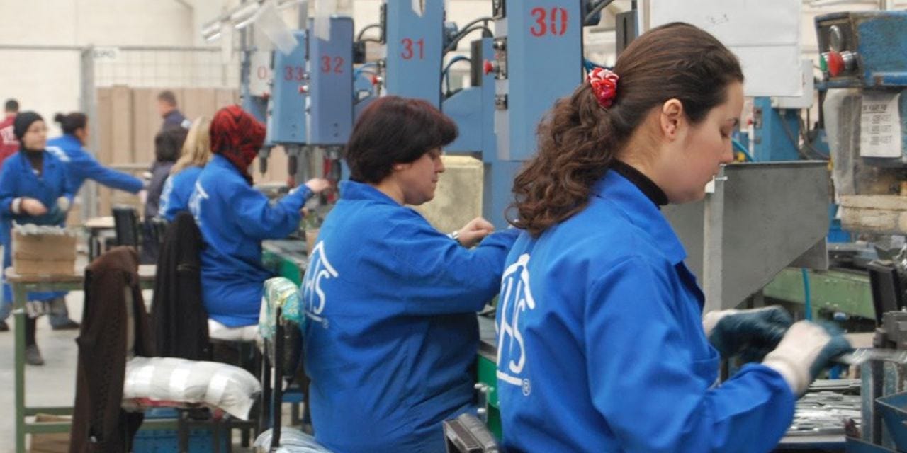 Gece mesaisinde kadın işçilerin hakları! Servis hizmeti verilmesi zorunlu