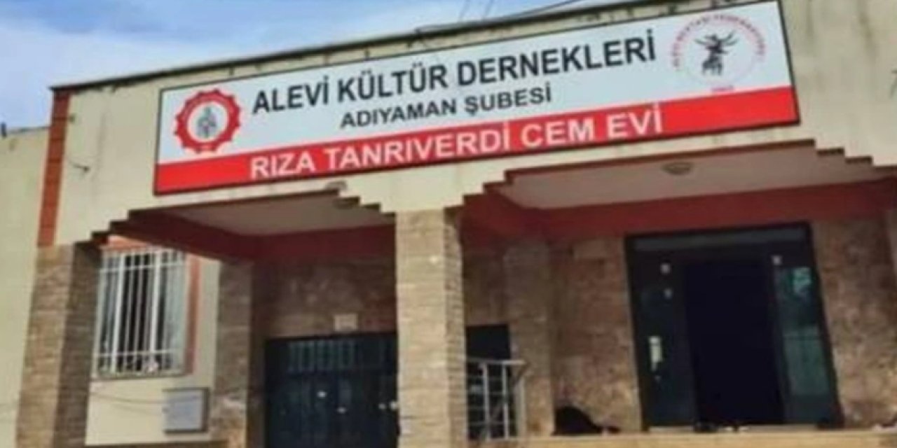 Cemevine ibaret sırasında biber gazlı saldırı