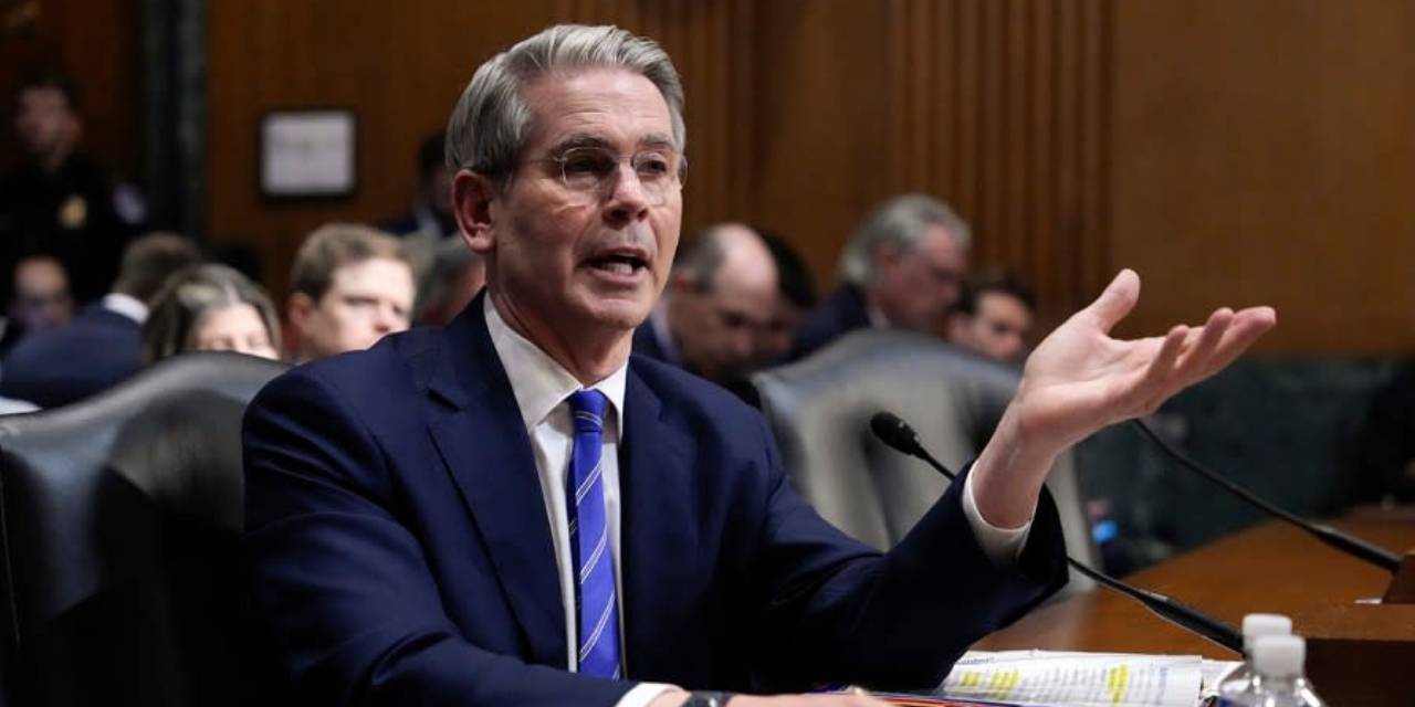 ABD'li bakan Zelenski'yi hedef aldı