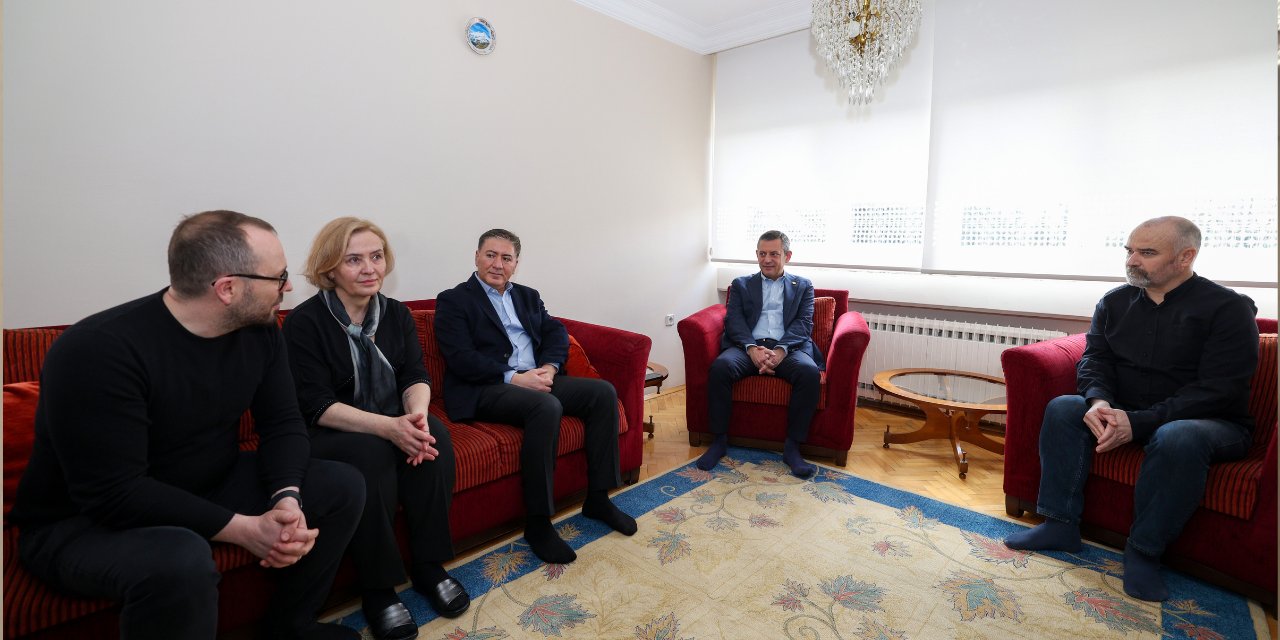 Özgür Özel'den Kozok ve Varol'a taziye ziyareti