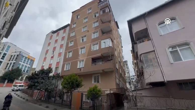 İstanbul'da 8 katlı bina tahliye edildi