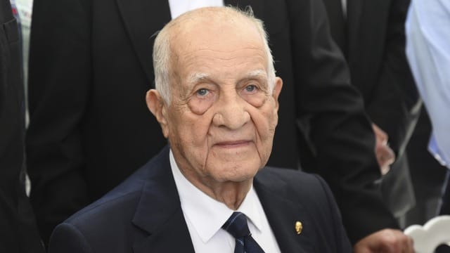 Adli Tıp'ta İnan Kıraç'ın yanıtlayamadığı o 2 soru