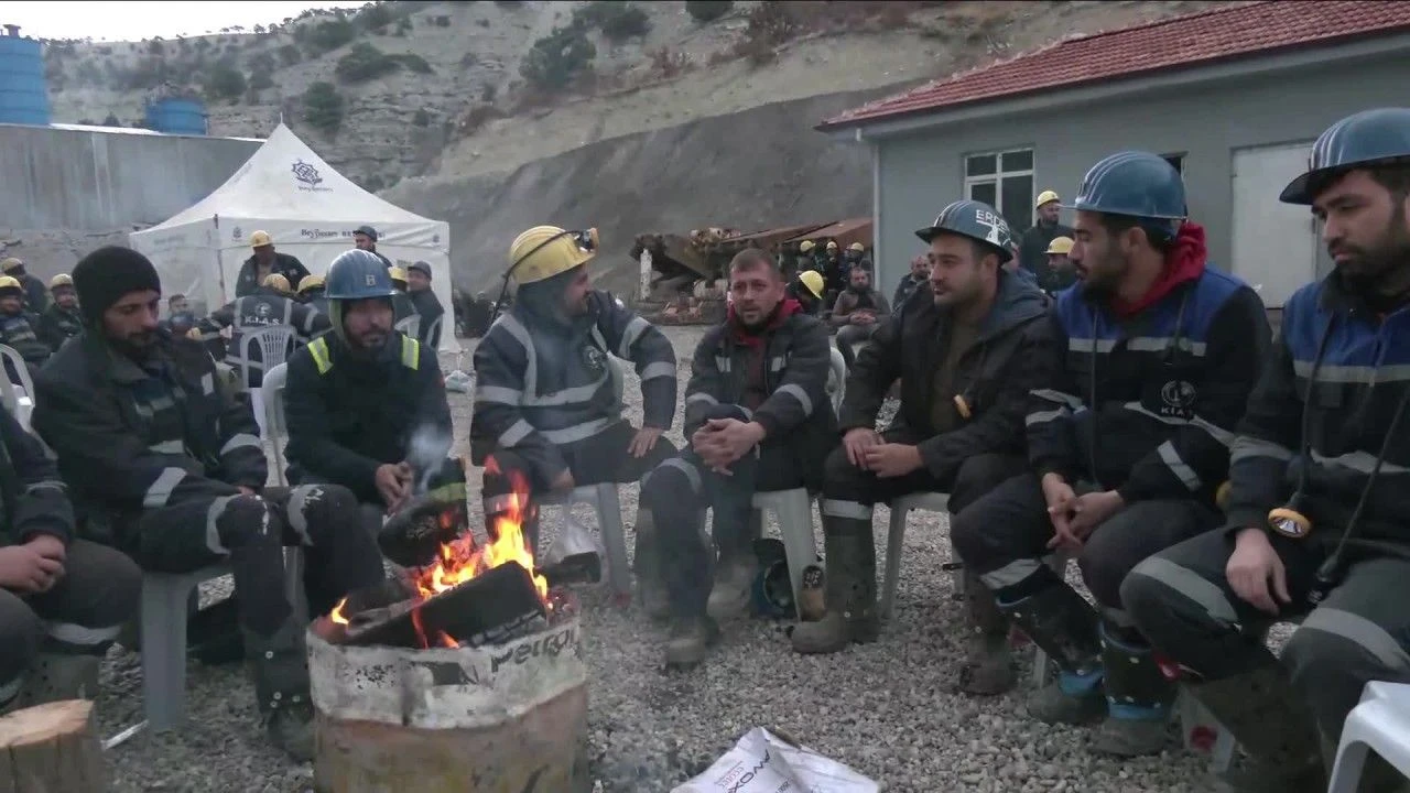 Çayırhan Termik Santralinde işçiler orucu direnişle açtılar