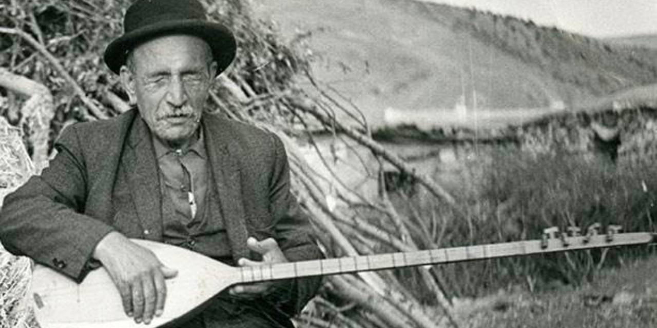 Aşık Veysel'in sazını kırdılar: Şeytan bunun neresinde?