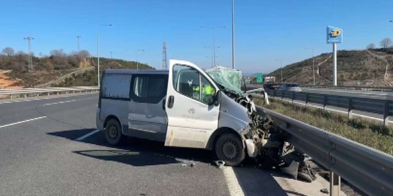 Otoyolda TIR'a çarpan aracın sürücüsü öldü