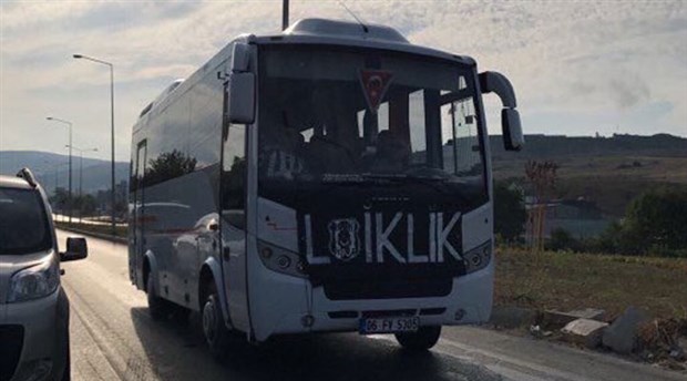 Samsun'a giden Beşiktaş taraftarlarından 'laiklik' pankartı!