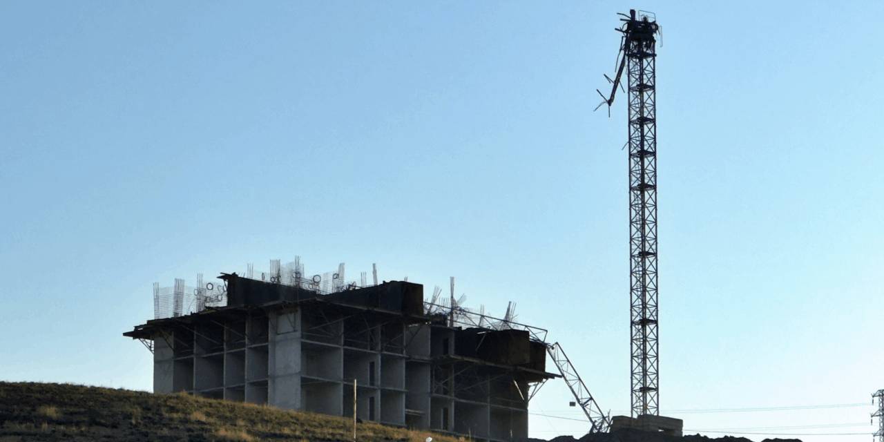 Osmaniye'de feci ölüm! Bir işçi metrelerce yüksekten düşerek öldü