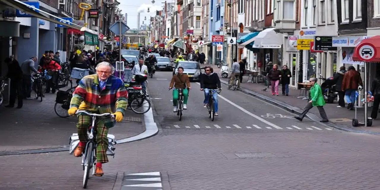 Hollanda'dan vatandaşlarına 72 saat uyarısı