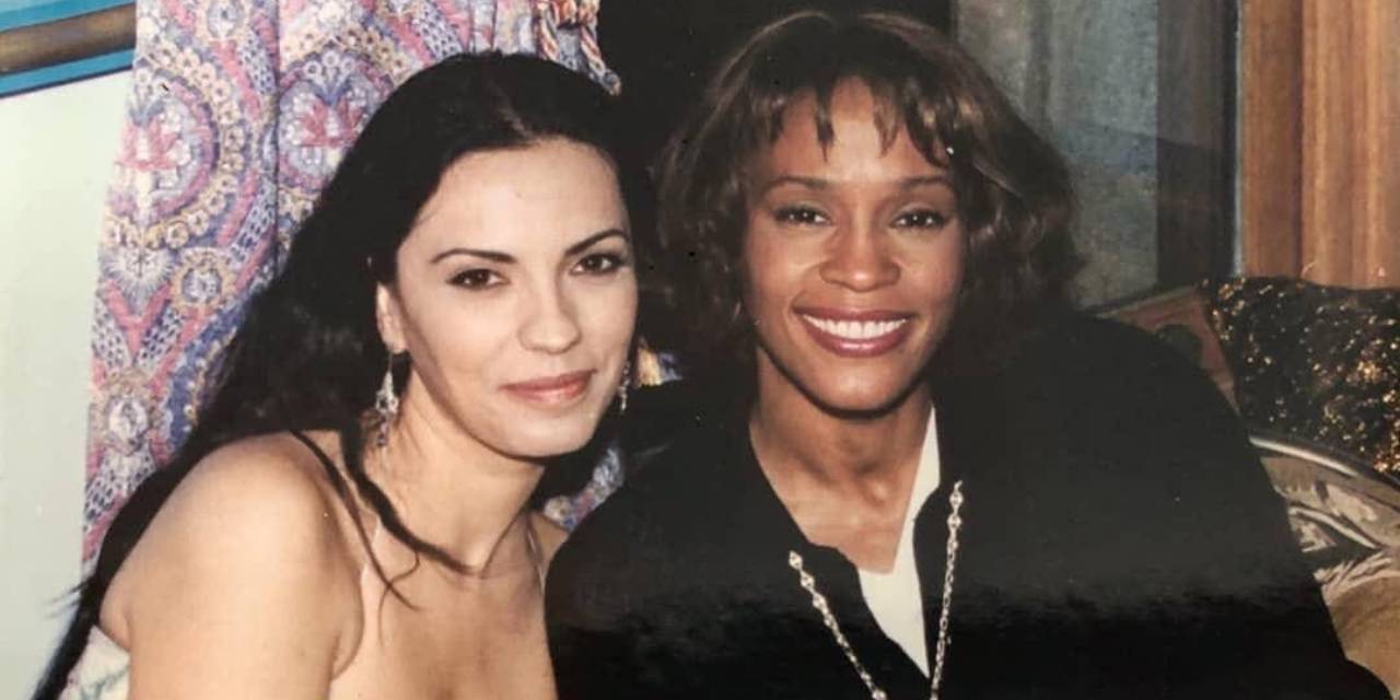 Yeşim Salkım ve Whitney Houston arkadaş çıktı