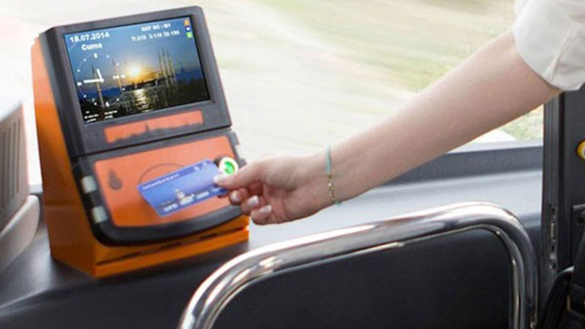 İmamoğlu'nun vaadi gerçekleşti: Öğrenci akbili indirimi kabul edildi