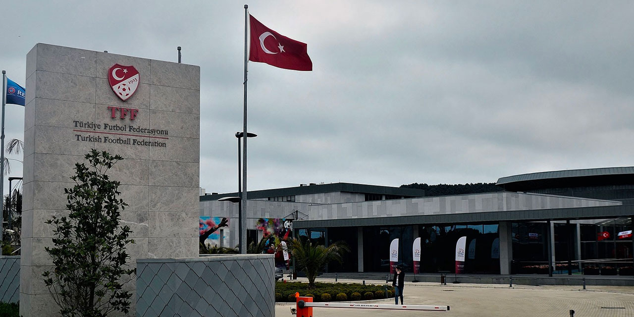 TFF'den özel maç: Bu sefer hakemler top oynadı