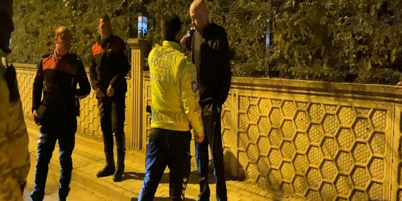 10 kilometrelik takip sonucu yakalanan sürücü: Amerikan polisi misiniz?