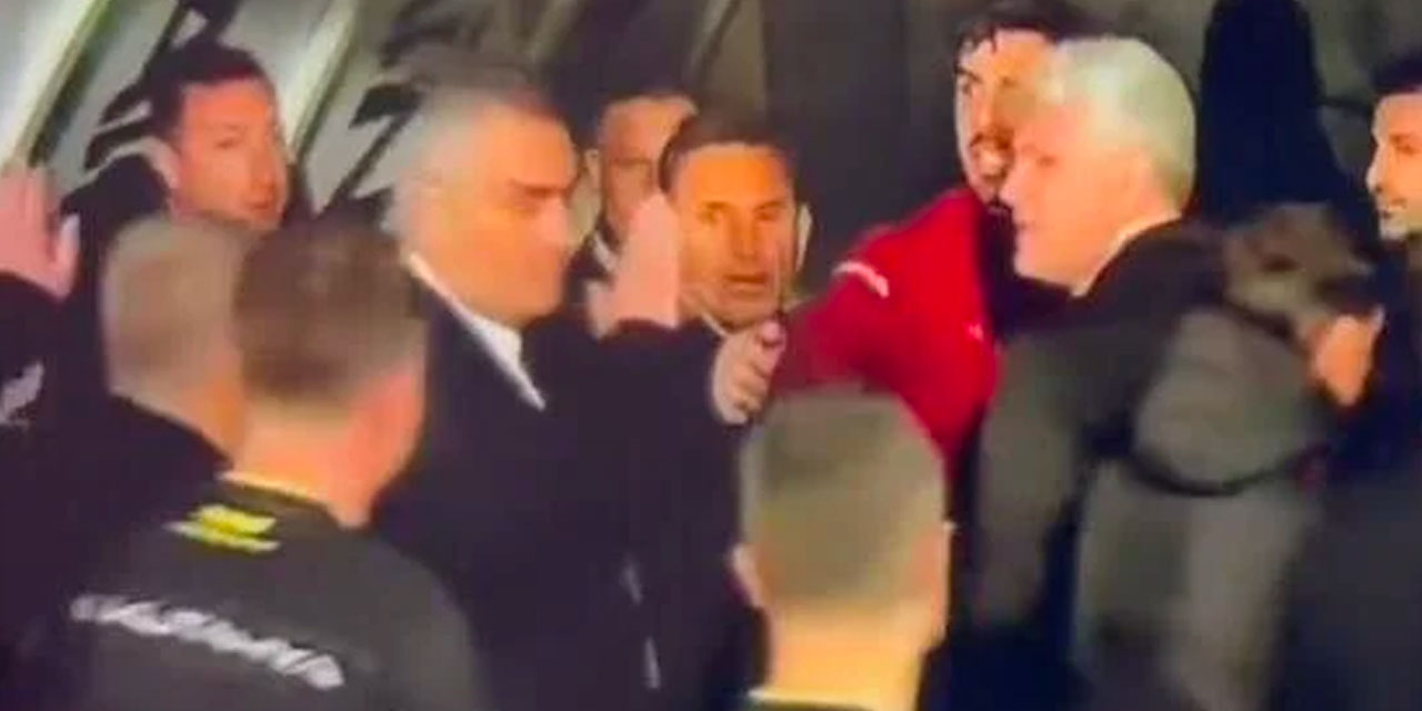 Okan Buruk hakemi soyunma odasına giderken yakaladı: Ortalık karıştı