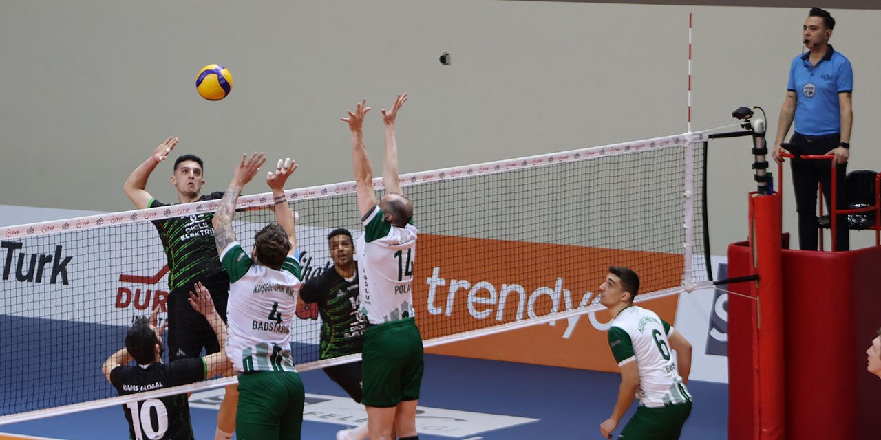 Akkuş Belediyespor'un hedefi Efeler Ligi'nde kalmak