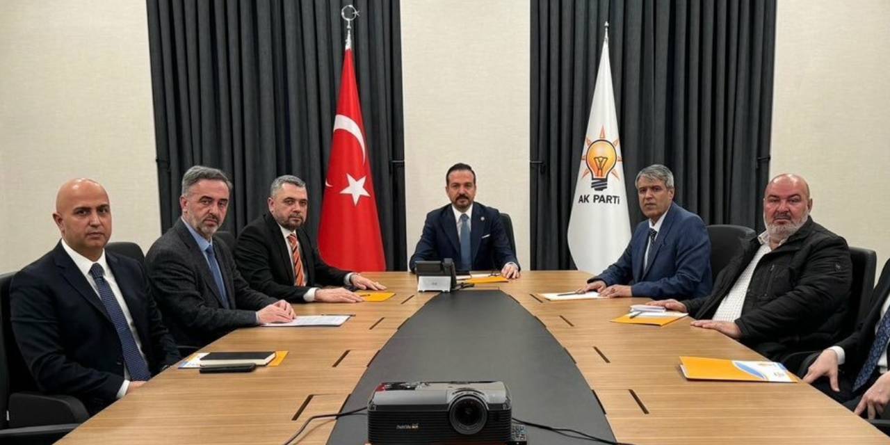 AKP'li Zorlu: Suriye Türkmen Meclisi Başkanı ile  görüştü