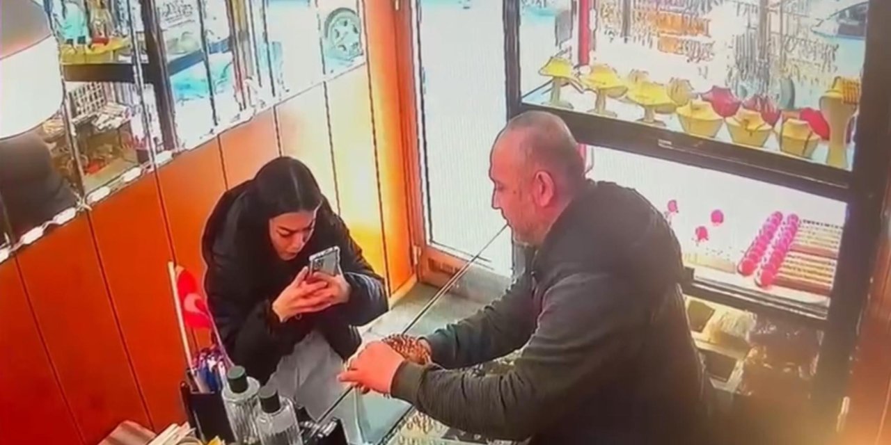 Bir kadın kuyumcudan "sevgilisi üzülmesin" diye altın taç çaldı