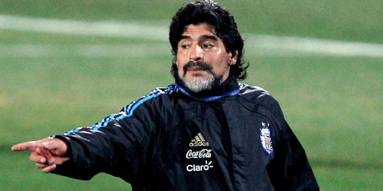 Maradona doktorları tarafından öldürüldü iddiası! Dava başladı Ferrari acı fotoğrafı gösterdi