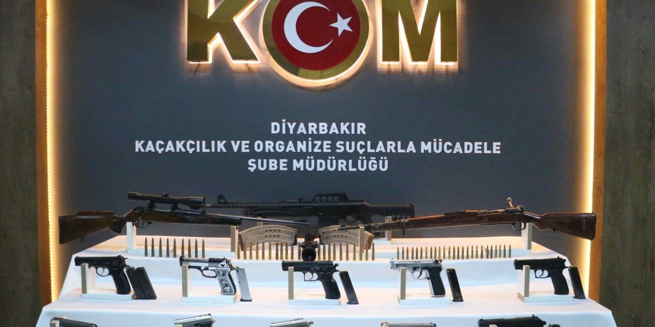 Kargo araçlarında silah zulası, özel bölmeler ortaya çıktı, 17 kişi gözaltında