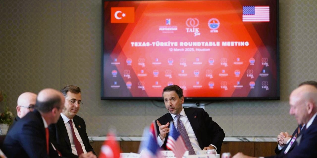 Türk ve ABD’li şirketlerle önemli toplantı! Bakan Bayraktar’dan açıklamalar