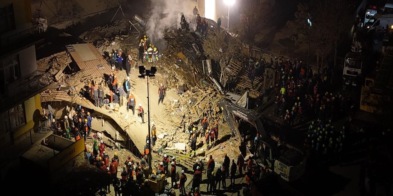 Zemin katında restoran işletiliyordu, 4 katlı binanın neden çöktüğü ortaya çıktı