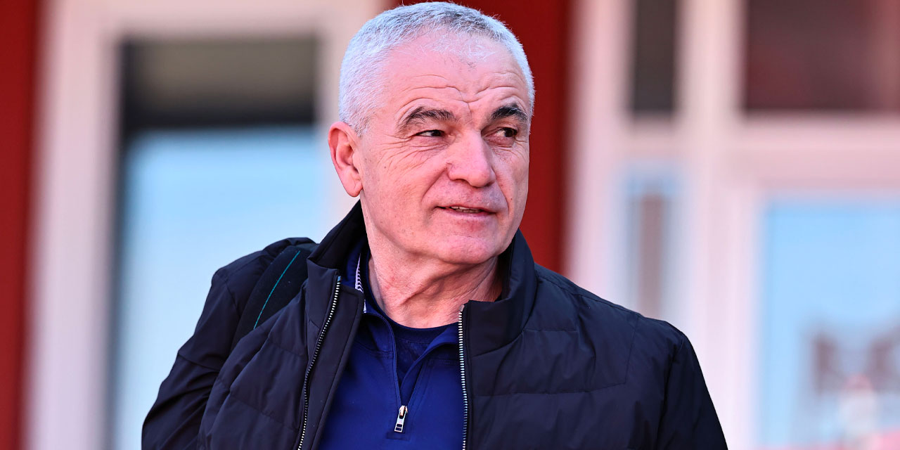 Rıza Çalımbay kara kara düşünüyor