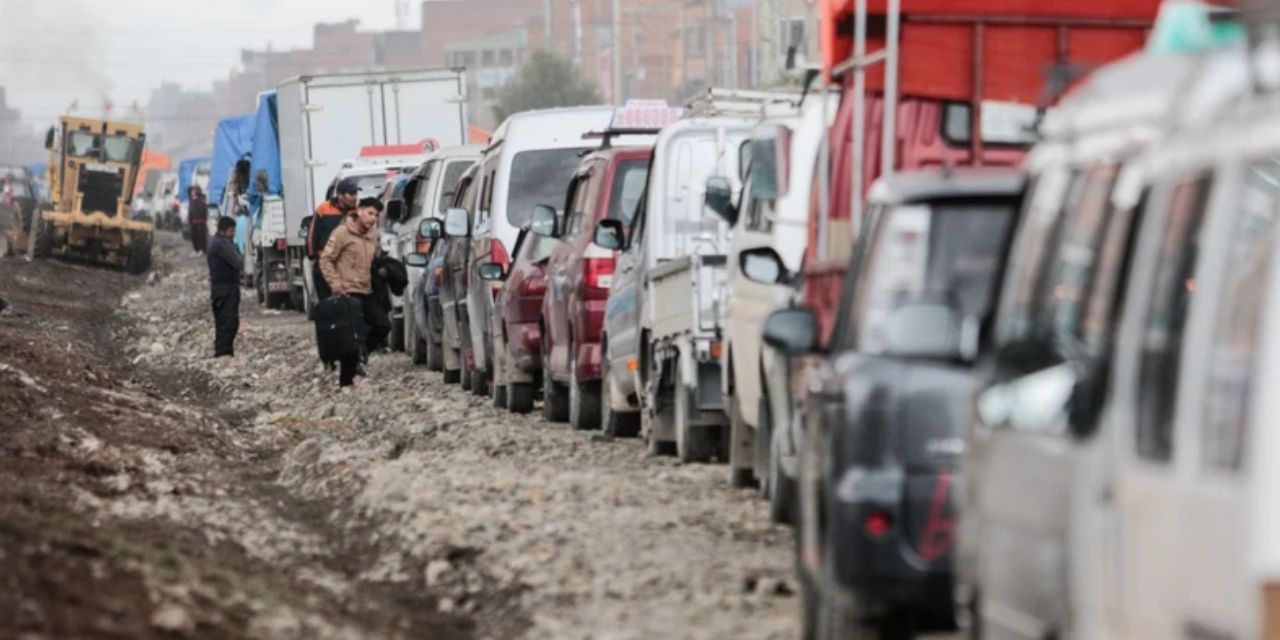 Döviz krizi Bolivya’yı vurdu: Yakıt tükendi, öfke patladı!