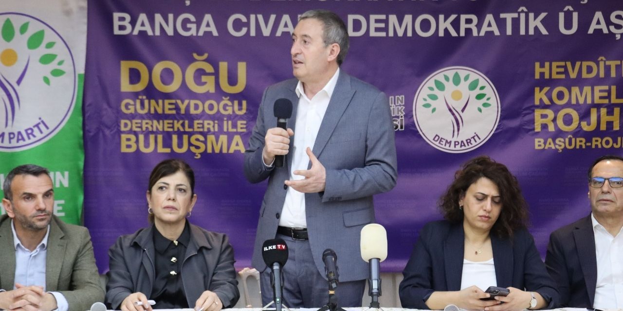 DEM Parti Eş Genel Başkanı Bakırhan: Öcalan, 100 yıllık inkârcı sistemi feshediyor