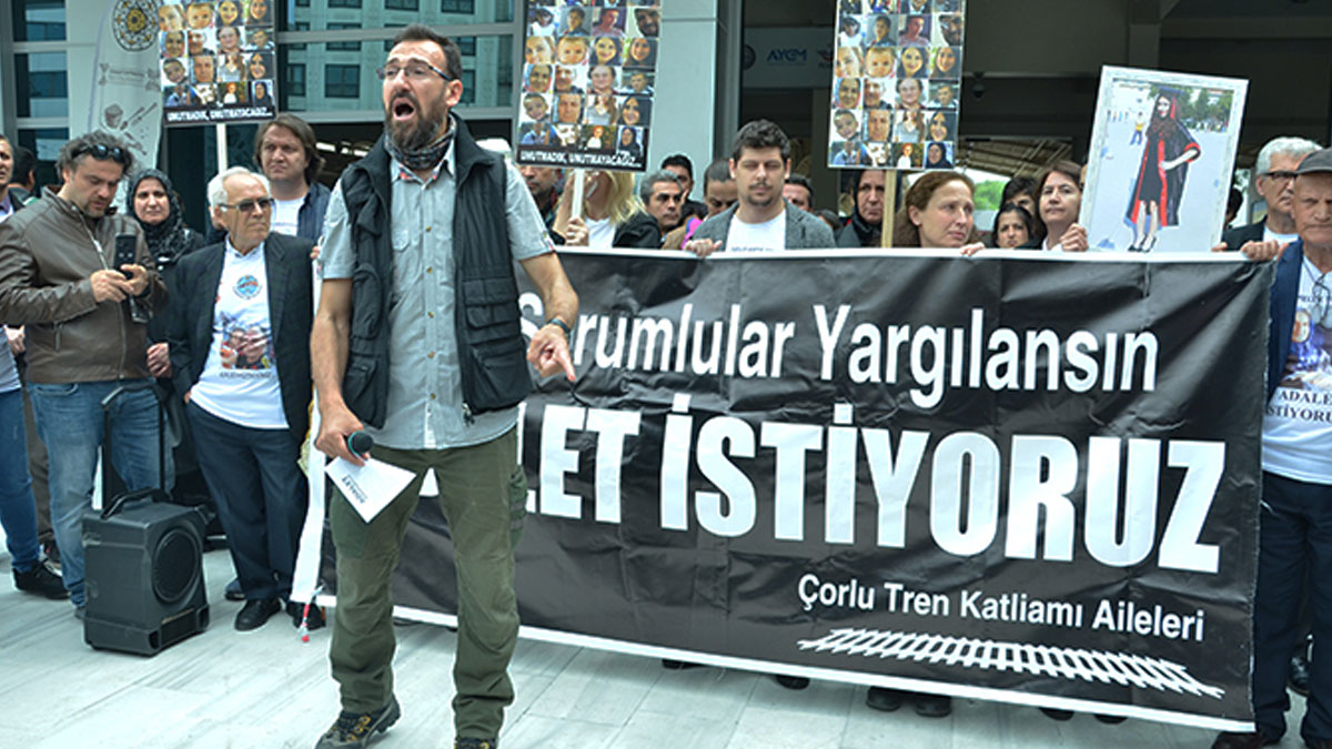 Çorlu'da çocuklarını yitiren ailelere iğrenç sözler: Gençsiniz, çocuk yaparsınız