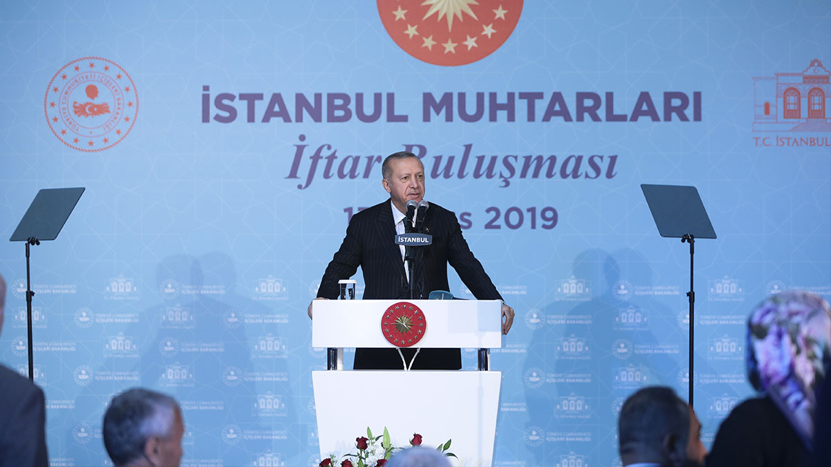 Erdoğan'dan muhtarlarla: Silah dediniz silahı da verdik