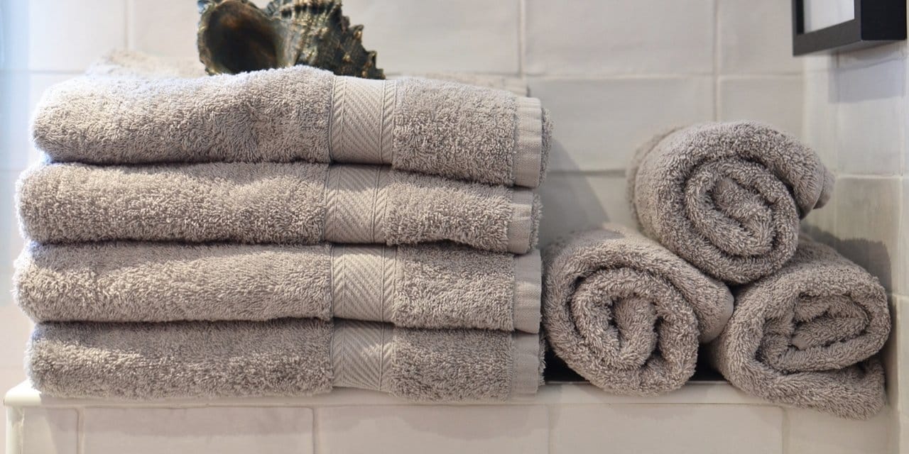 Havlulardaki bu gizemli çizginin ne işe yaradığını hiç merak ettiniz mi? Cevap sizi şaşırtacak