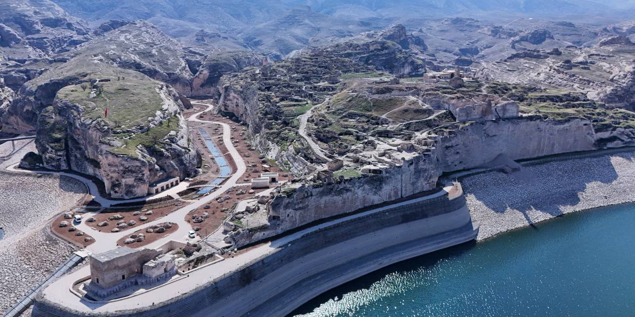 Batman'da 1600 yıllık keşif: Mezarlarda ortaya çıkar!