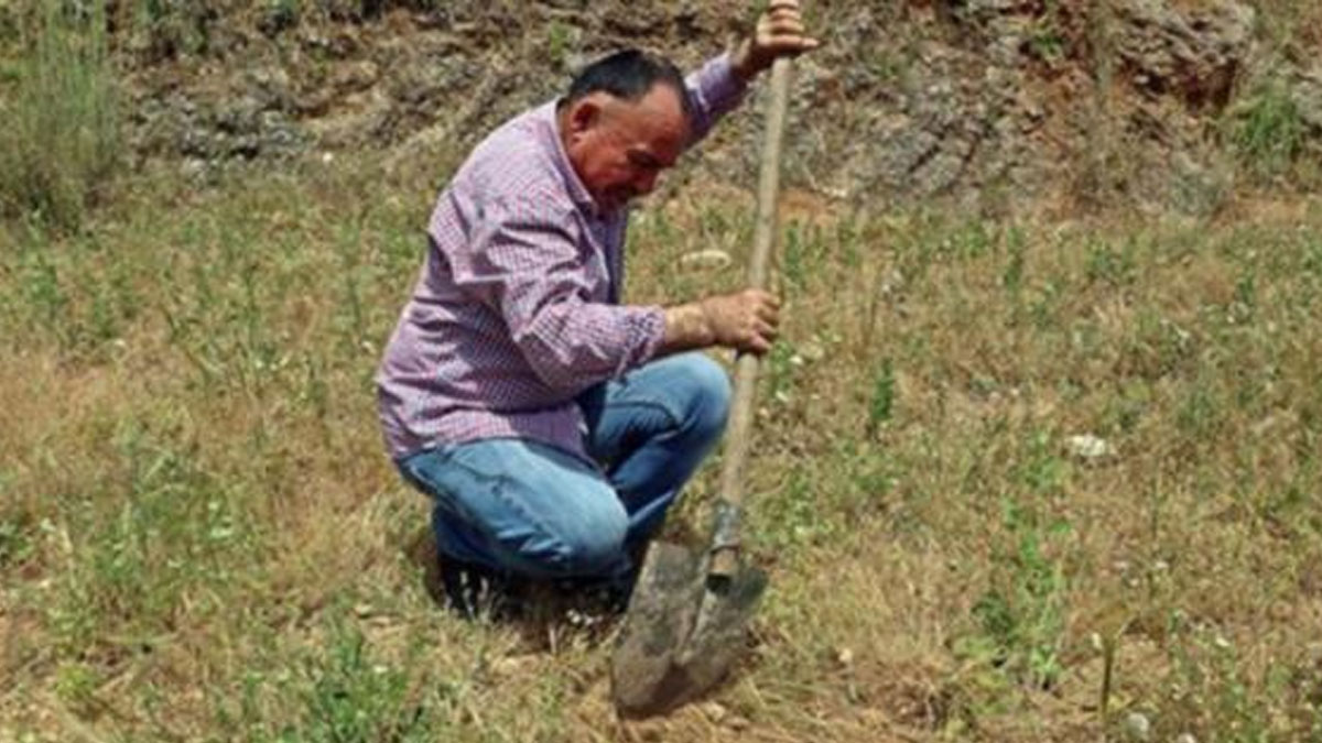 Evlenme vaadiyle dolandırıldı, bıçaklandı: 'Veresiye aşk defteri'ni gömdü