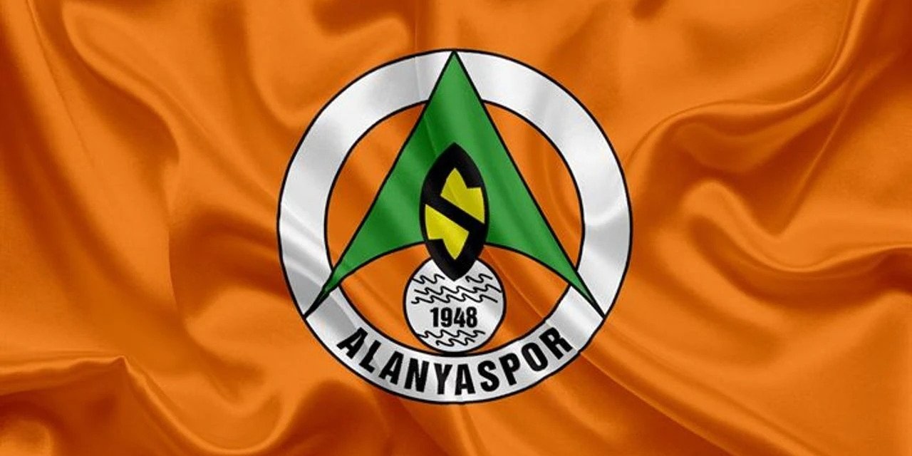 Alanyaspor'un yeni teknik direktörünü açıkladılar