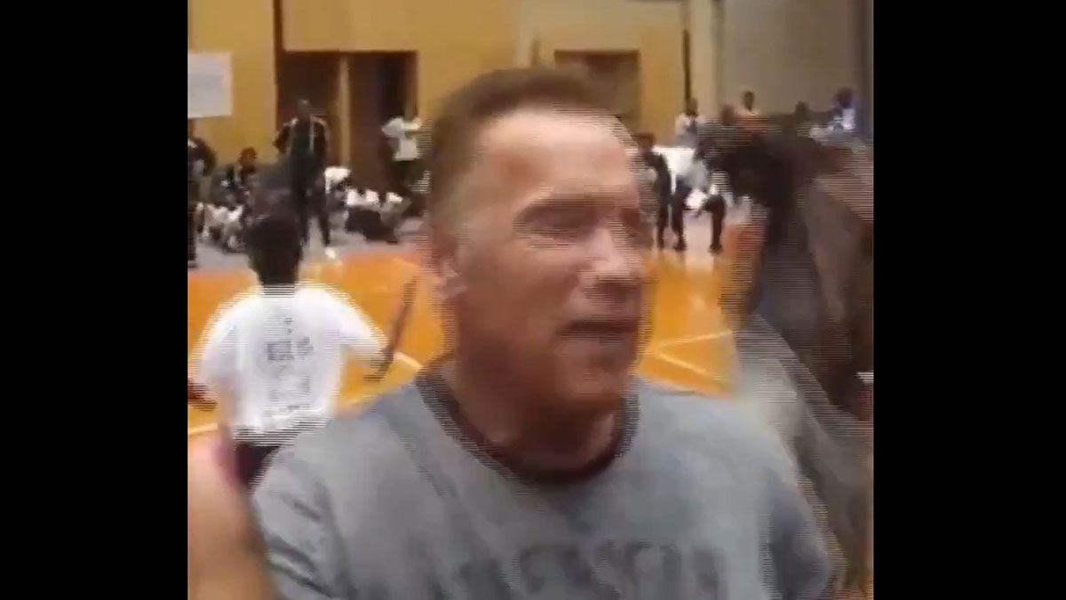 Arnold Schwarzenegger'e saldırı: Tekme atıldığını videoyu izlerken fark ettim