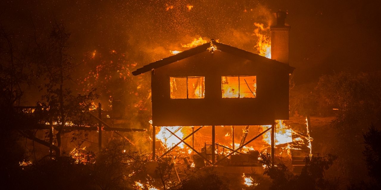 Tekirdağ'da ev yangını: 5 kişi yaralandı