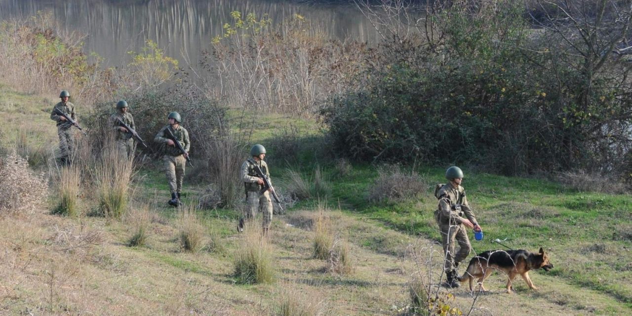 Yurt dışına kaçmaya çalışan 3 terör şüphelisi tutuklandı