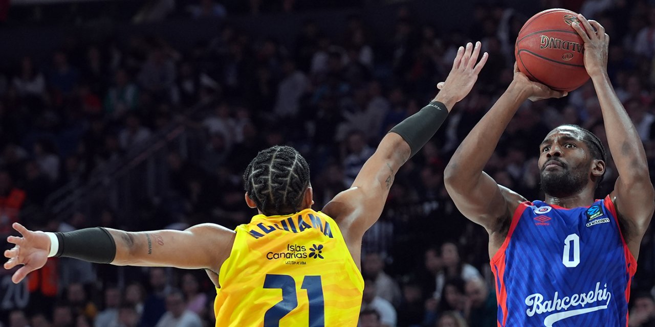 Bahçeşehir Koleji seride öne geçti