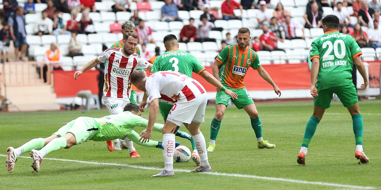 Akdeniz derbisini Antalyaspor kazandı