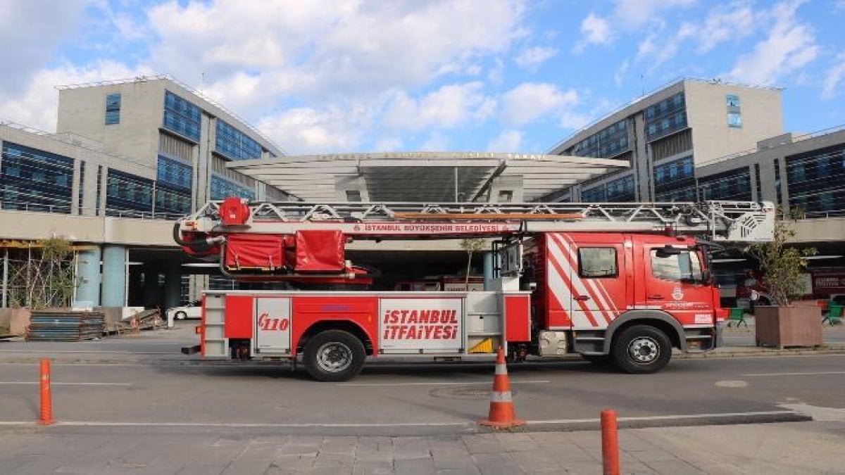 İstanbul Anadolu Adalet Sarayı’nda korkutan yangın