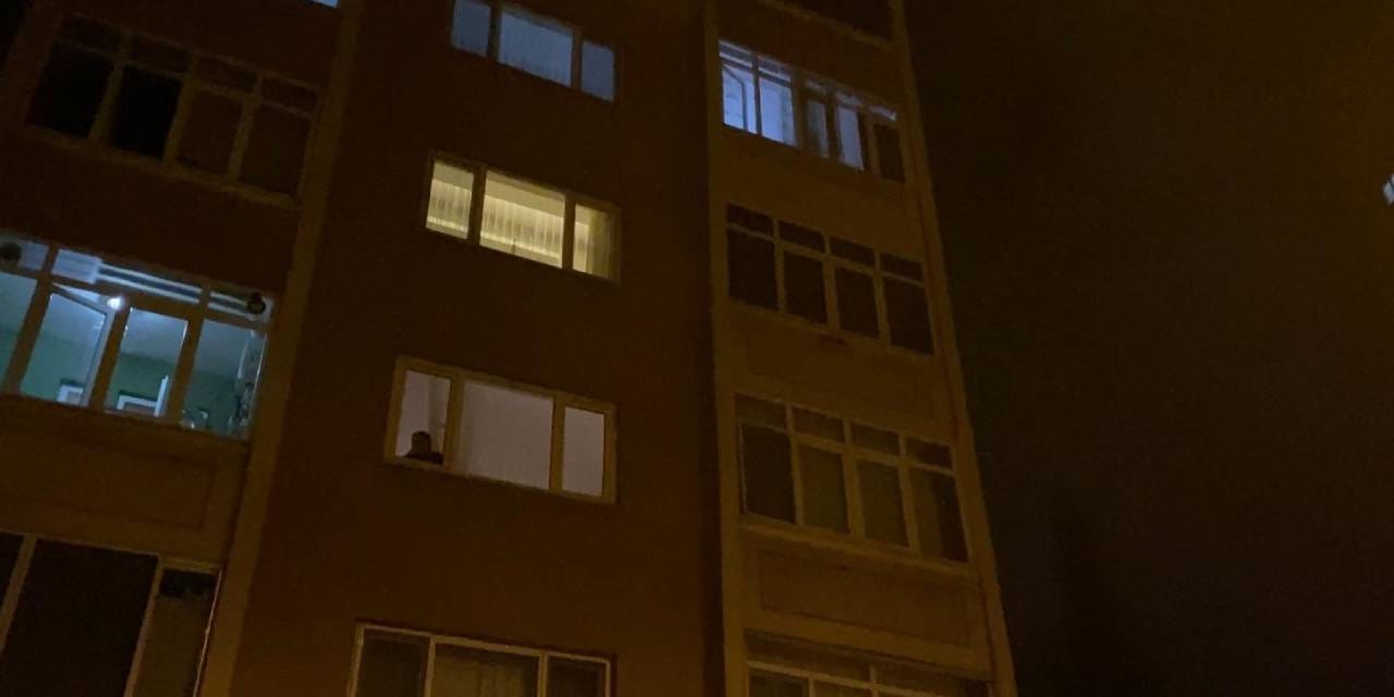 Balkondan düşen çocuk ağır yaralandı