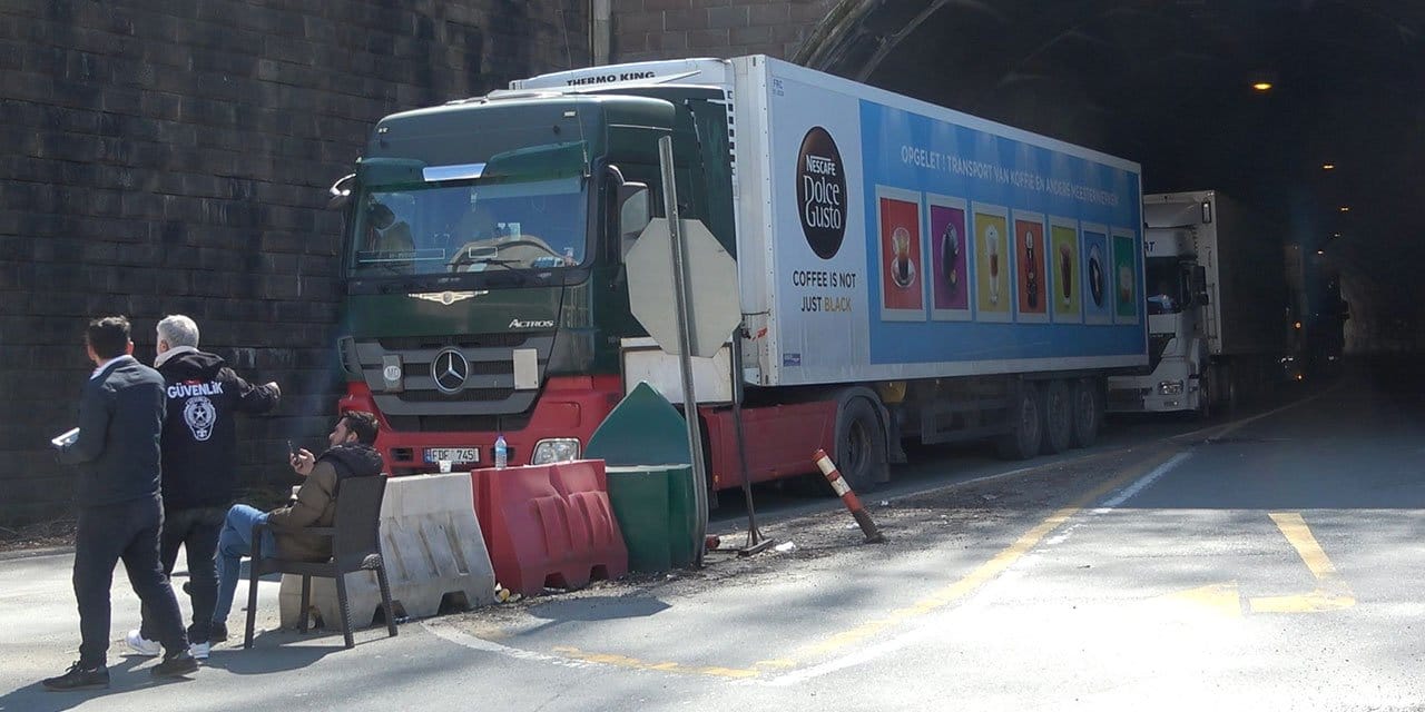 TIR şoförlerinin bayram mesaisi