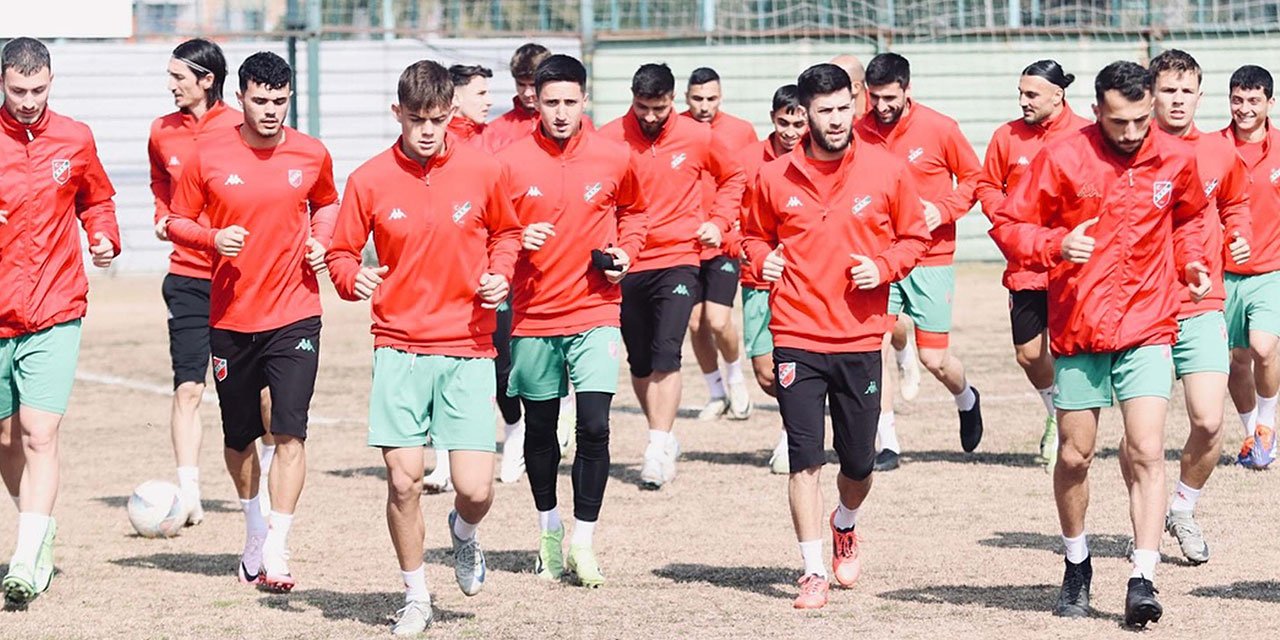 Karşıyaka sıkıntıyla boğuşuyor