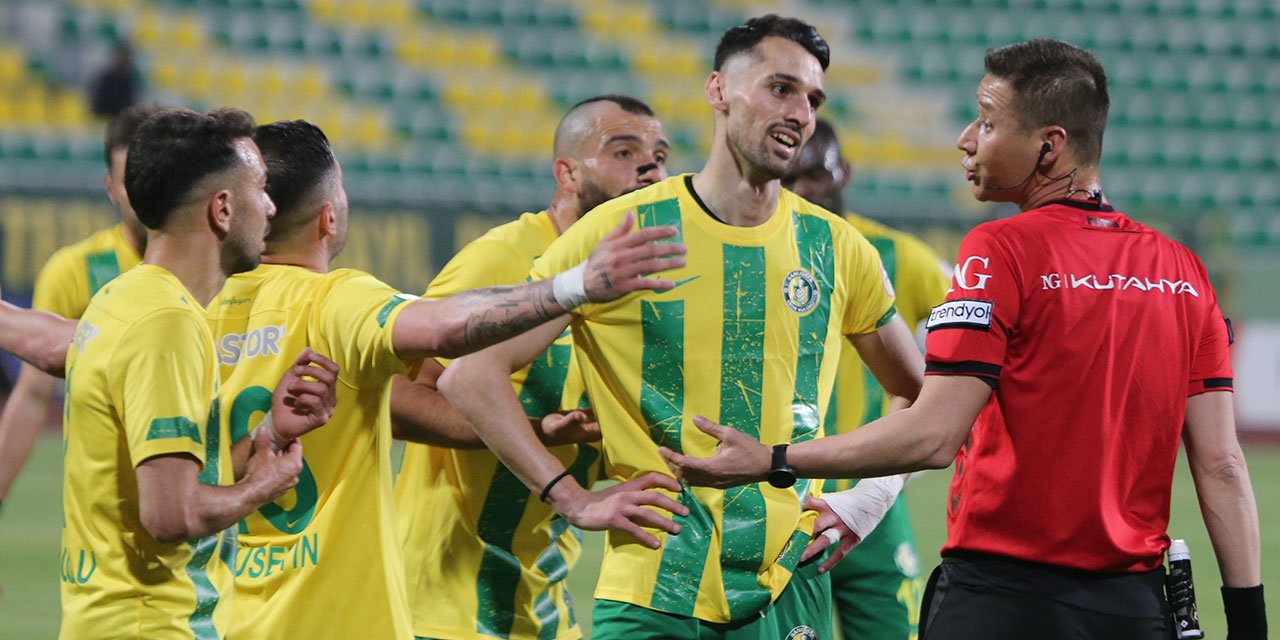 5 gollü maçın galibi Şanlıurfaspor