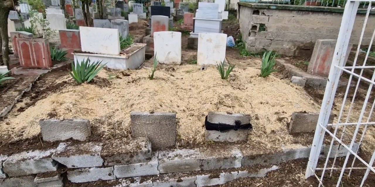 Baba ve 3 kızı yan yana toprağa verildi: Gözyaşları sel oldu