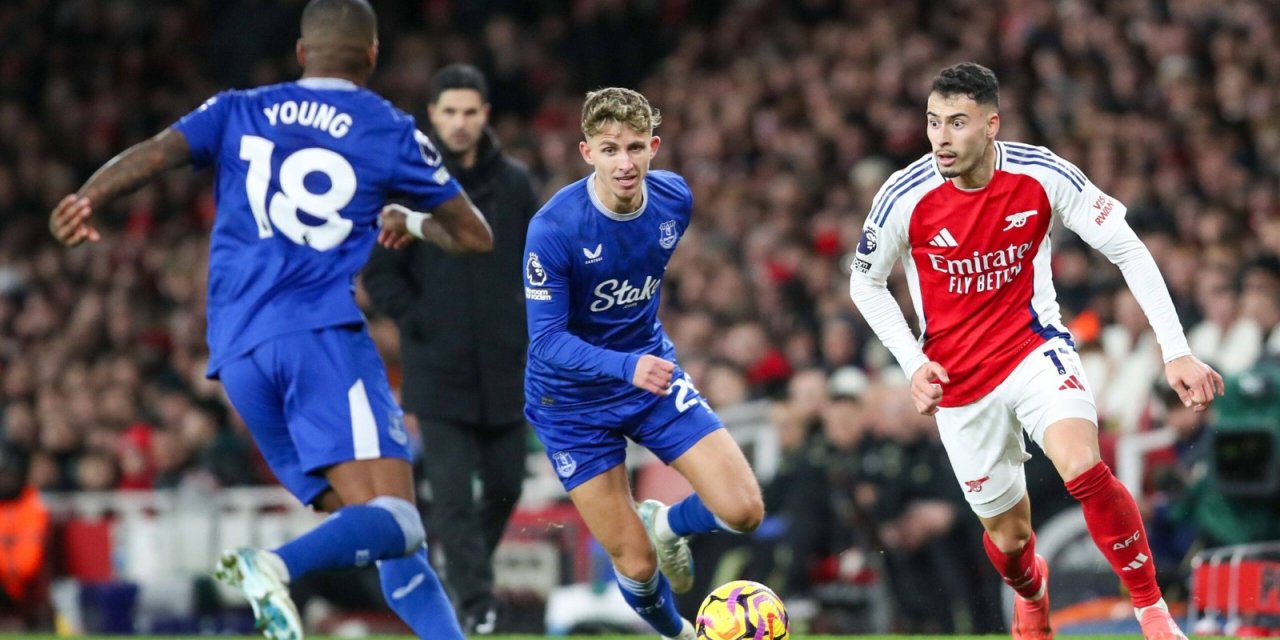 Arsenal galibiyeti koruyamadı