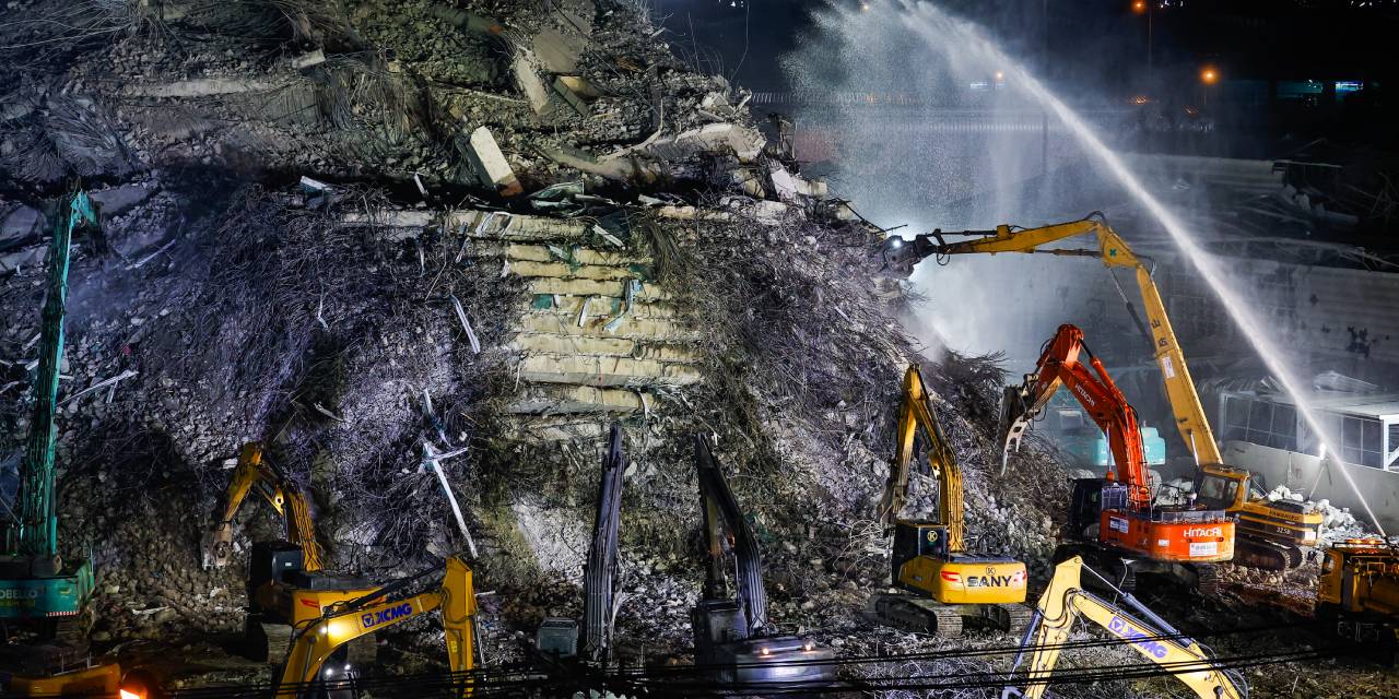 Myanmar'da can kaybı 3 bin 471'e yükseldi!