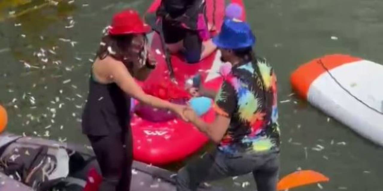 Adana Portakal Çiçeği Karnavalı'nda sürpriz evlilik teklifi