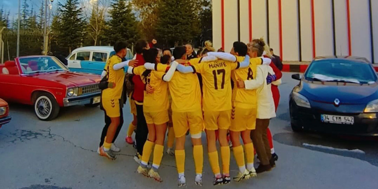 Dişi Şimşekler İstanbul'da kayboldu