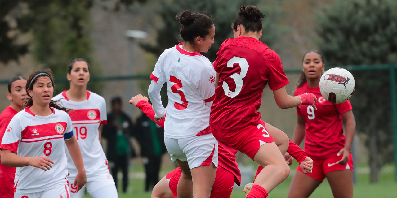 Milli takım farklı kazanmasına rağmen başaramadı